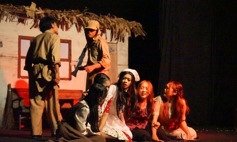 Cantik Itu Luka Di Panggung UPGRIS, Teater Mahasiswa Menyibak Luka Kolonialisme