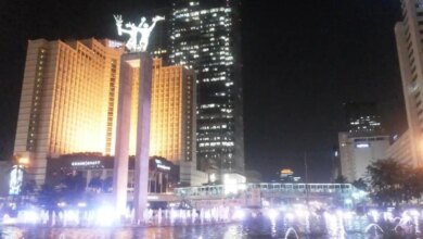 Bundaran HI Diserbu Wisatawan, Perayaan HUT Jakarta Dorong Rp2 Triliun Lebih