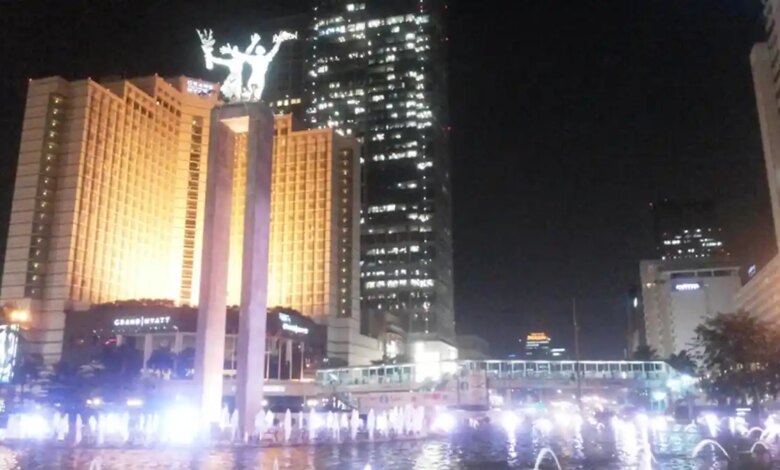 Bundaran HI Diserbu Wisatawan, Perayaan HUT Jakarta Dorong Rp2 Triliun Lebih