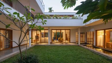 7 Desain Koridor Terbuka yang Bikin Rumah Tropis Tetap Sejuk dan Tidak Pengap