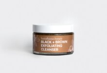 4 Exfoliating Cleanser Lokal Ini Bantu Wajah Bersih Tanpa Rasa Ketarik