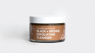 4 Exfoliating Cleanser Lokal Ini Bantu Wajah Bersih Tanpa Rasa Ketarik