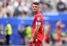 Chelsea Bidik Granit Xhaka, Alonso Incar Pemimpin Tua di Tim Muda
