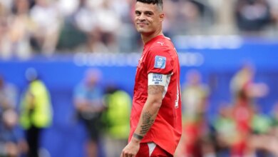 Chelsea Bidik Granit Xhaka, Alonso Incar Pemimpin Tua di Tim Muda