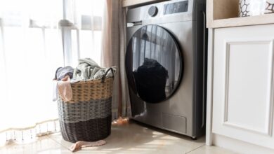7 Langkah Bikin Area Jemur Tertutup Tak Lagi Bau Apek dan Pakaian Cepat Kering