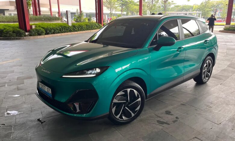 Lepas E4 EV Bawa Janji Elegan dan Cerdas, Bukan Sekadar Mobil Listrik Biasa