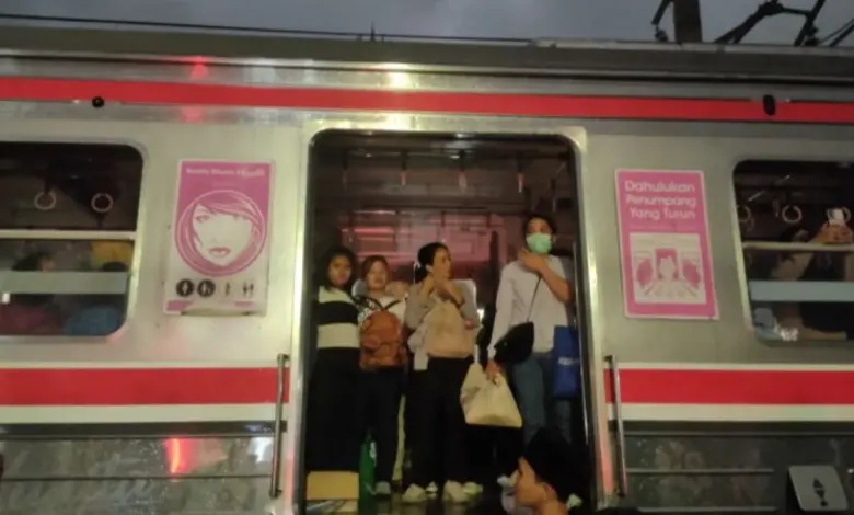 Tarif KRL Tak Naik, Integrasi Jakarta Siapkan Ongkos Perjalanan yang Lebih Murah