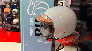 8 Helm Retro Wanita yang Nyaman Dipakai, Ramah Hijab dan Kantong