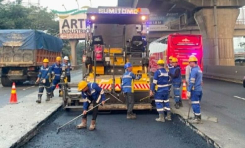 Tol Jakarta-Cikampek Diperbaiki di Beberapa Titik, Pengendara Perlu Siaga Hingga Awal Juli