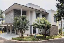 7 Desain Fasad Rumah dengan Roster, Rumah Lebih Sejuk Tanpa Terasa Terbuka