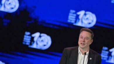 Masayoshi Son Ragukan Data Center Luar Angkasa Elon Musk, AI Butuh Solusi Cepat